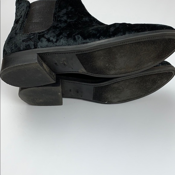Women's TOMS Ella Black Velvet Ankle Booties 8 - Picture 6 of 6